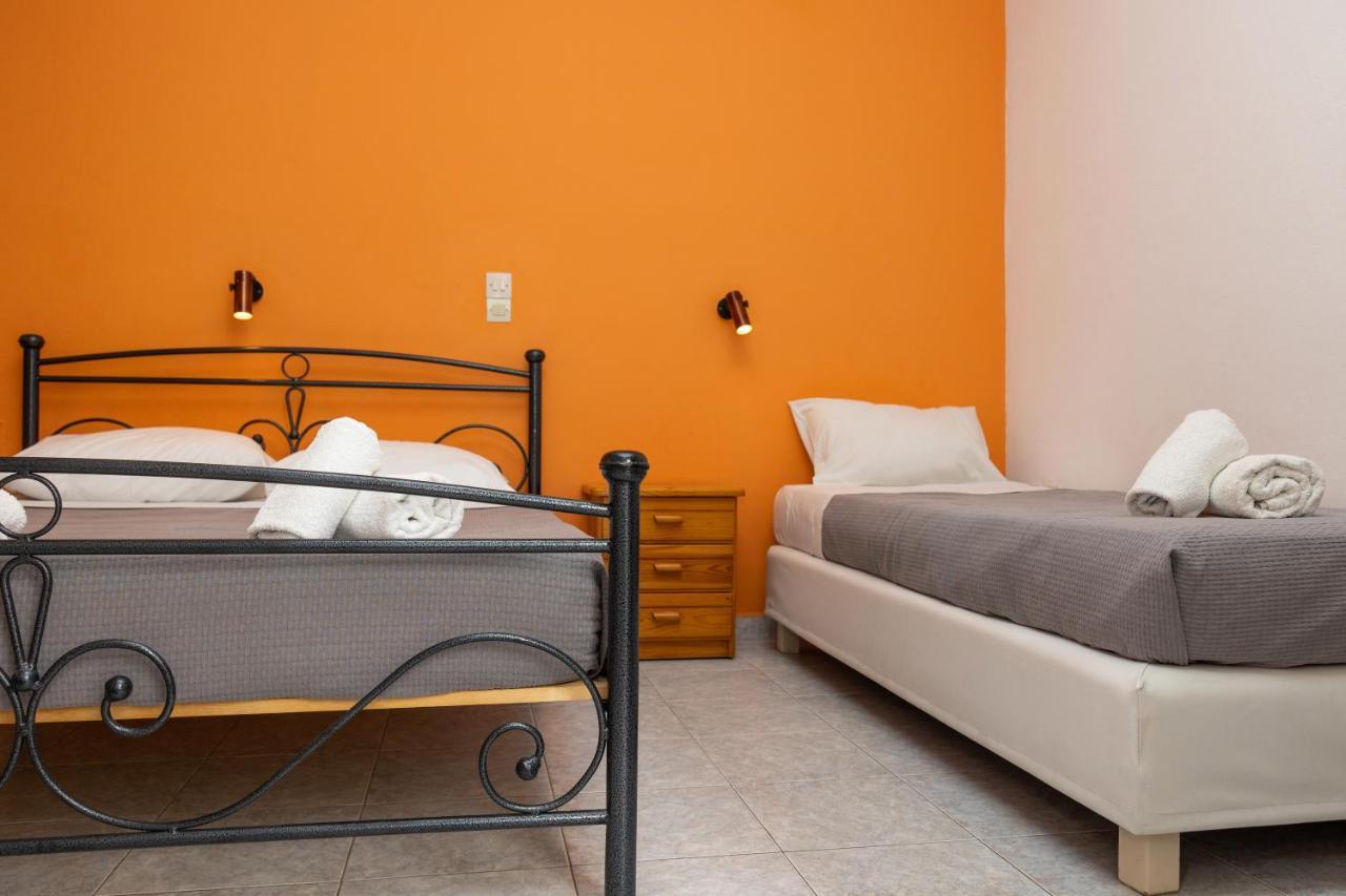 Naxos City Depis Economy Apartments מראה חיצוני תמונה