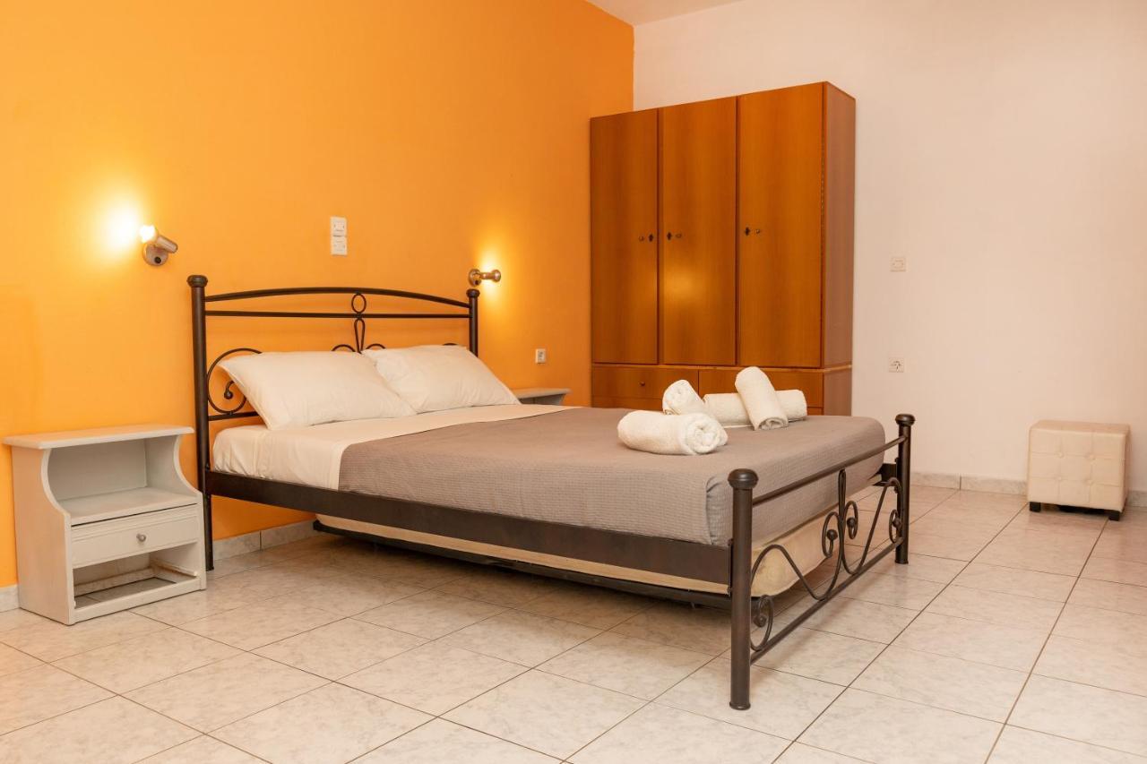 Naxos City Depis Economy Apartments מראה חיצוני תמונה